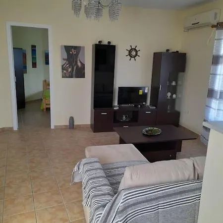 Summerandros Skalario Apartment