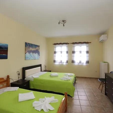 Apartment Summerandros Skalario Strapouries