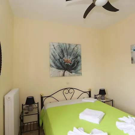Summerandros Skalario Apartment *