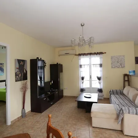Summerandros Skalario Apartment Strapouries